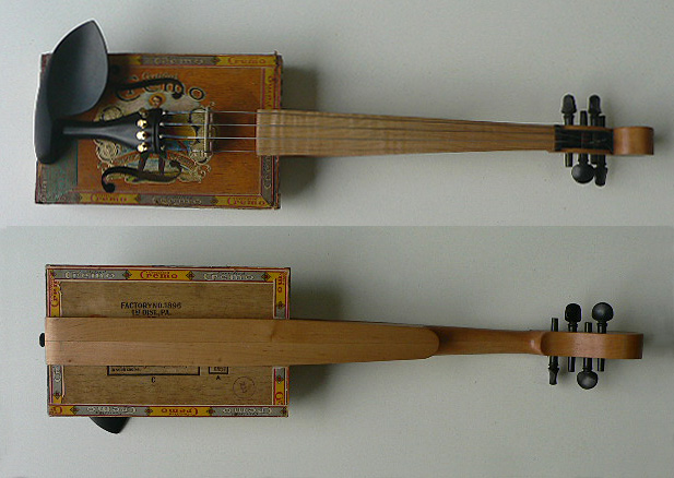 Violines hechos con cajas de puros